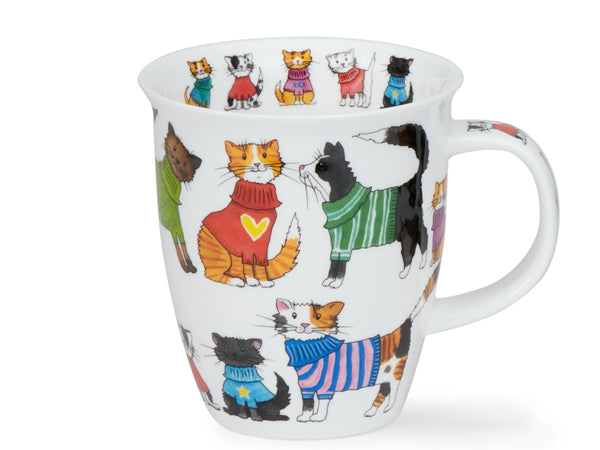 Dunoon Nevis Knitwits Cats & Kittens Mug in fine bone china featuring colorful cats and kittens wearing knitted jumpers on a tall classic mug—perfect for cat lovers and knitwear fans.