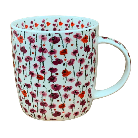This Alex Clark mug is adorned with beautiful little poppies all over, making it perfect for coffee, tea, and other hot drinks. Additionally, the mug features illustrations around the inside rim and down the handle, adding to its charm and appeal.