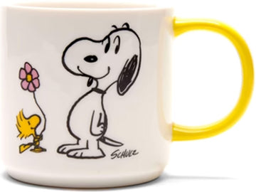 In this mug, Snoopy stands before Woodstock, who extends a flower to him. The mug is accentuated with a vibrant yellow handle, and on the reverse side, you'll find heartfelt black text declaring, "You're the Best."