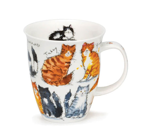 this large mug offers the perfect cosy shape for comfortable holding—much like cradling your favourite fur baby. Ideal for cat lovers