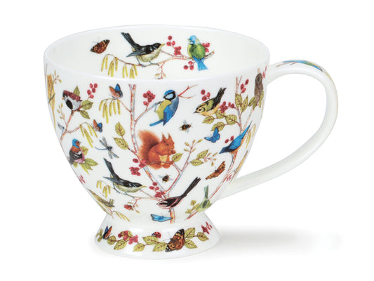 Exuding a charming country-cottage style, this teacup from Dunoon is adorned with beautiful illustrations of British birds amidst budding trees. Crafted in Dunoon's UK factory, each mug is meticulously hand-finished by skilled artisans, ensuring a unique and special touch to each piece